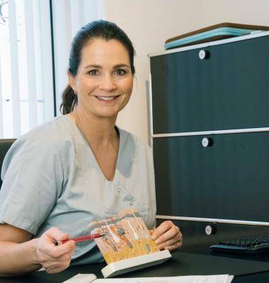 Besprechungsraum Praxisklinik Dr. Henscheid