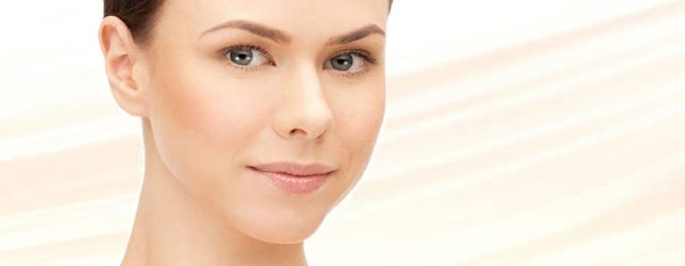 Biostimulatoren oder Hyaluron - welche Behandlung passt zu meiner Haut?